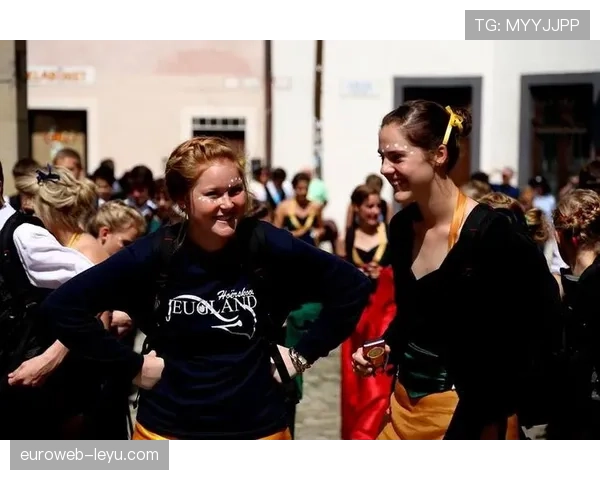 激战布拉迪斯拉发：斯洛伐克德比点燃球迷热情，巅峰对决不容错过