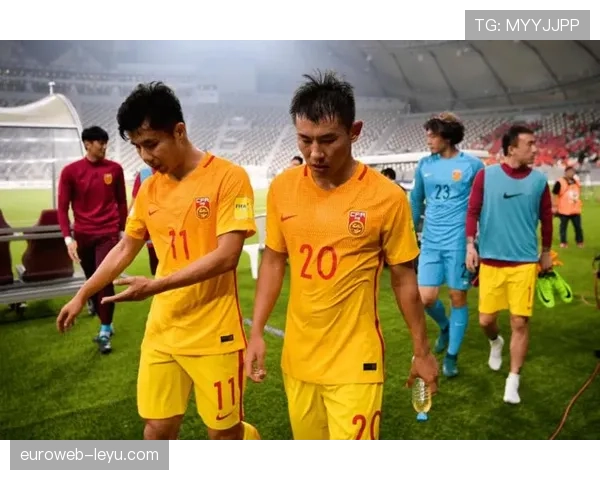 秘鲁队边路爆发状态回升，强势冲击世界杯资格