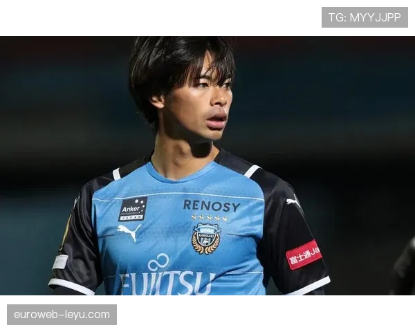 三笘薰展现惊艳表现，持续提升状态备受关注