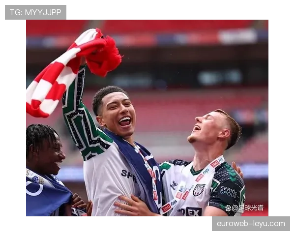 贝林厄姆职业生涯关键节点回顾：英冠新星到欧洲顶级中场