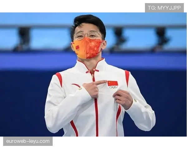 任子威训练完直接拎着冰桶回家泡澡？这恢复方式也太豪了
